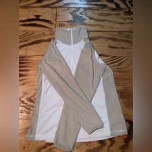 Columbia pull over size XL